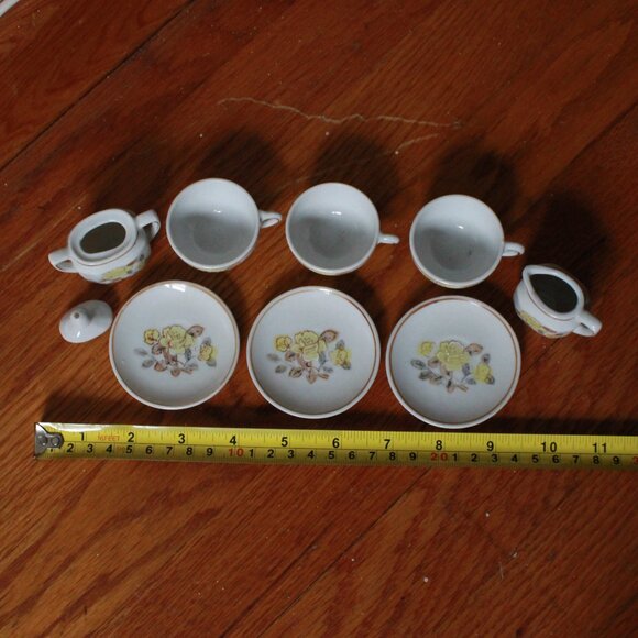 Vintage Unknown Brand Miniature Dollhouse Porcelain Floral Accent Tea Set - Picture 3 of 5
